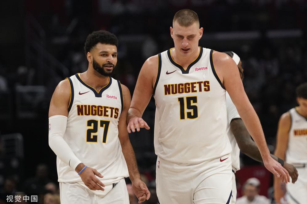 然崭露头角 然崭露头角