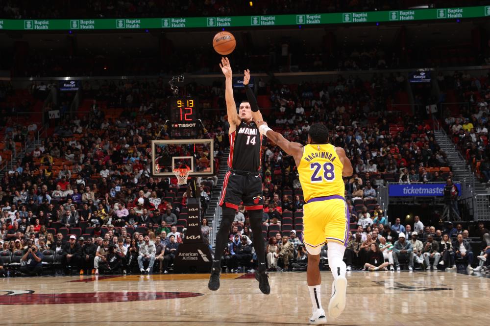 对阵灰熊比 对阵灰熊比