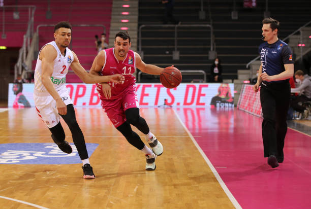 主场作战 主场作战